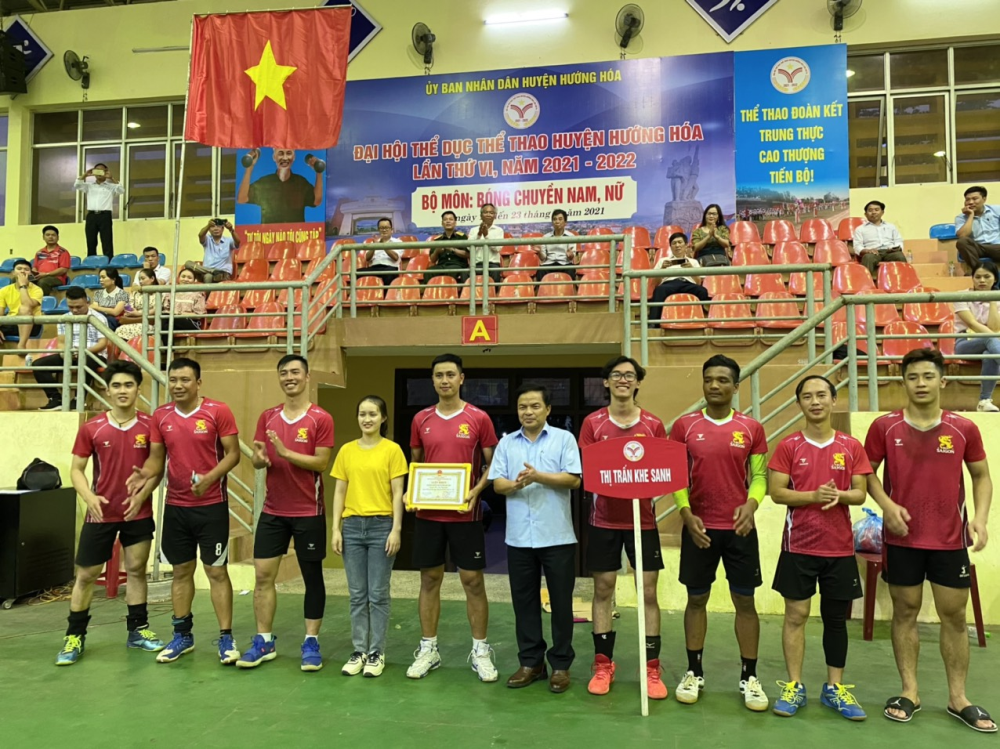   31 đội bóng tham gia giải bóng chuyền nam nữ chào mừng kỷ niệm 54 năm chiến thắng Khe Sanh