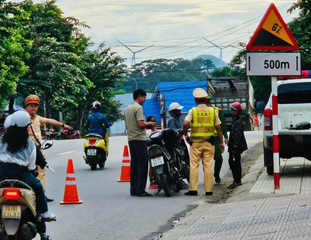 Tăng cường bảo đảm TTATGT tại các khu vực trường học	